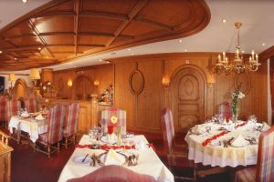 RotesRestaurant.jpg